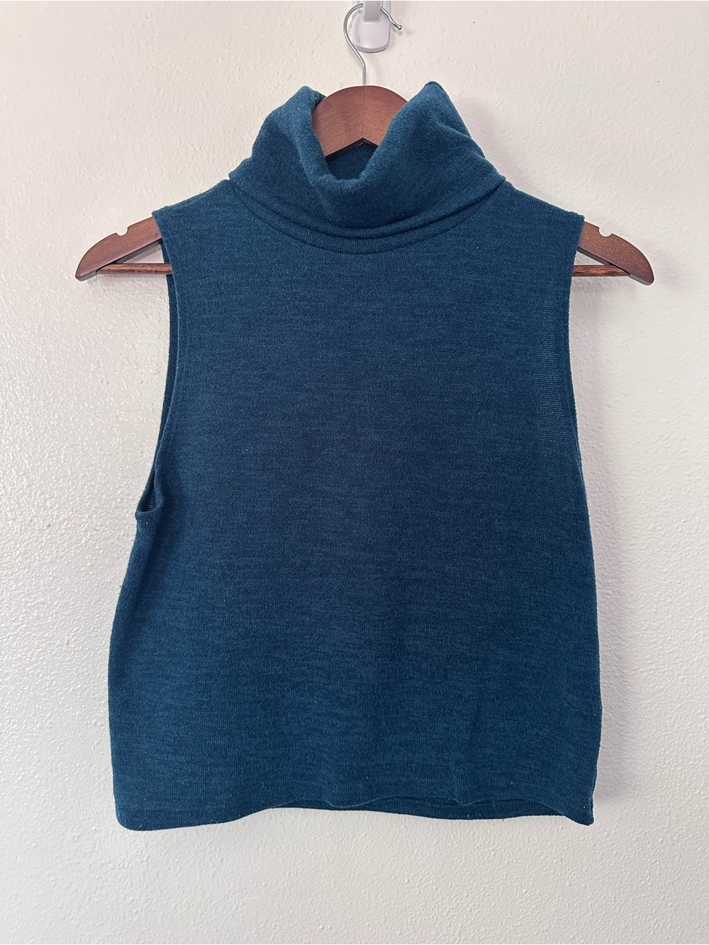 Sleeveless Turtleneck Tank Top in Teal